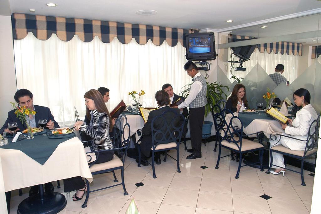 Apart Hotel Kennedy Γκουαγιακίλ Εξωτερικό φωτογραφία