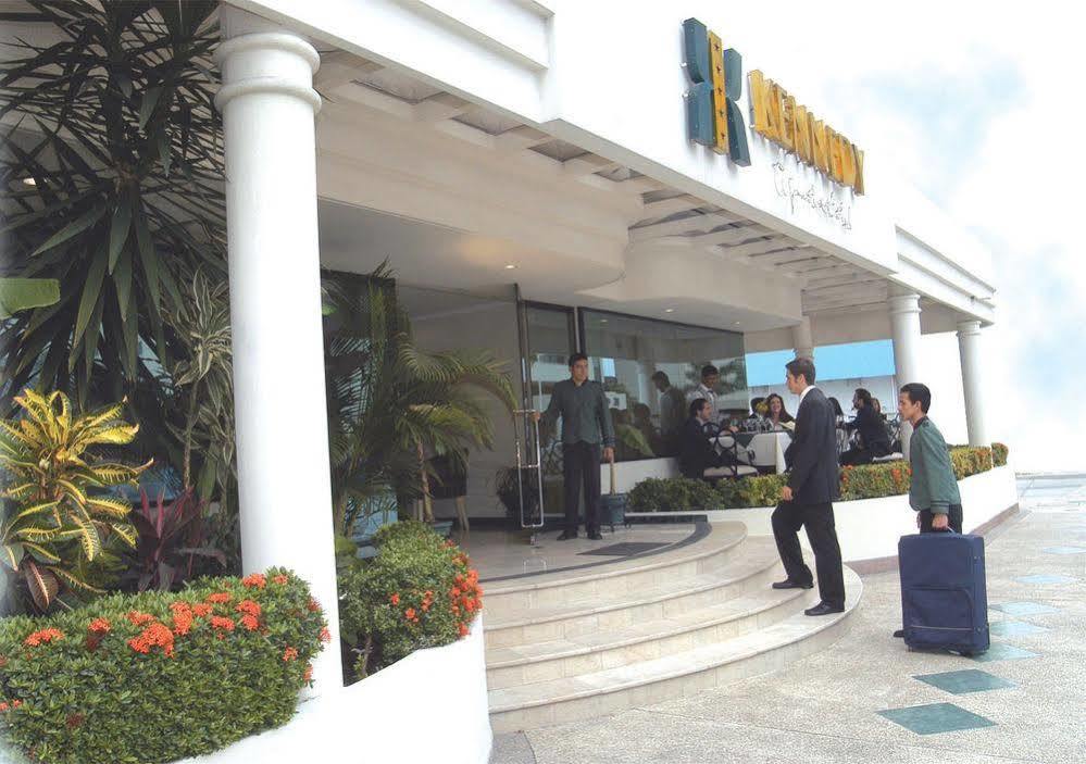 Apart Hotel Kennedy Γκουαγιακίλ Εξωτερικό φωτογραφία